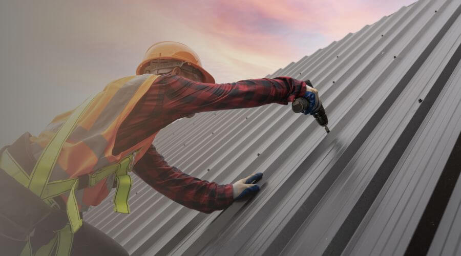 Professional gutter cleaning in Huntingburg, IN